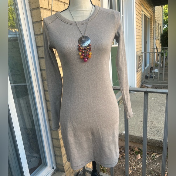 Everlane Organic Cotton Ribbed Top - Picture 10 of 11